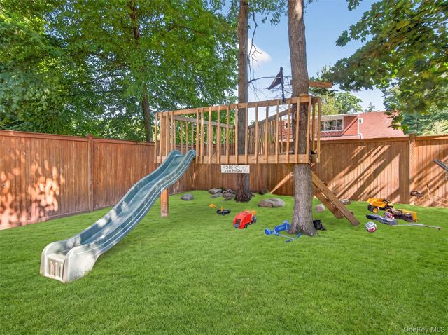 22 Gail Drive, New City, NY 10956
