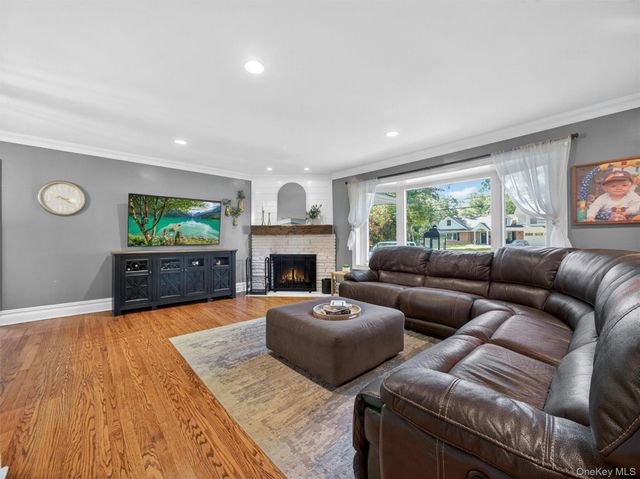22 Gail Drive, New City, NY 10956