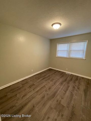 2306 Youngland Ave, Louisville, KY 40216