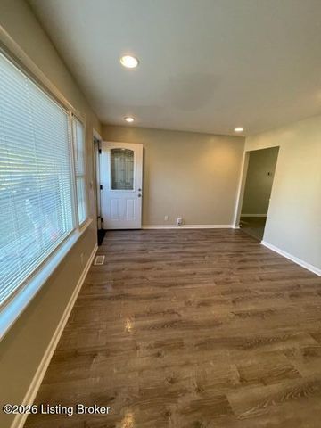 2306 Youngland Ave, Louisville, KY 40216