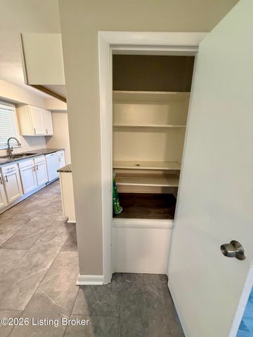 2306 Youngland Ave, Louisville, KY 40216