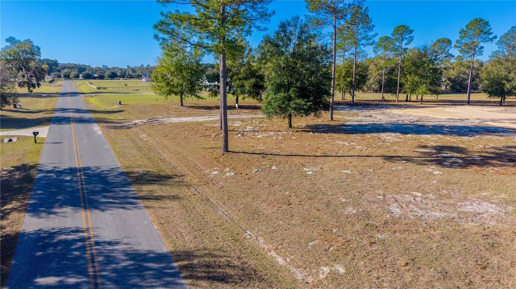 Image 17 of property listing at 280 SW MARYNICK DRIVE, High Springs, FL 32643