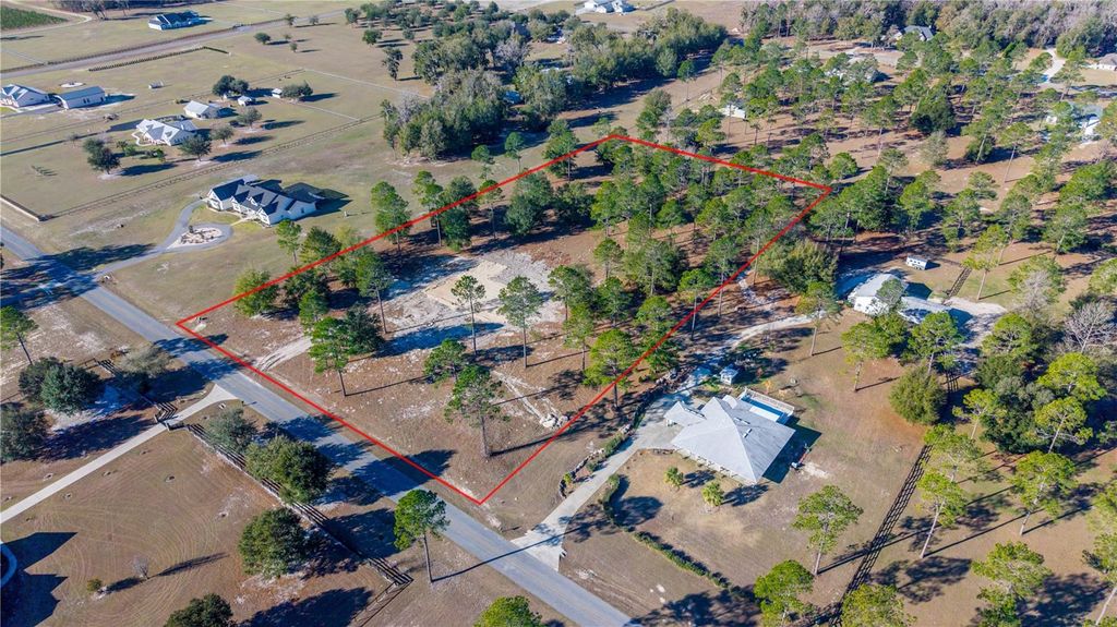 Image 7 of property listing at 280 SW MARYNICK DRIVE, High Springs, FL 32643