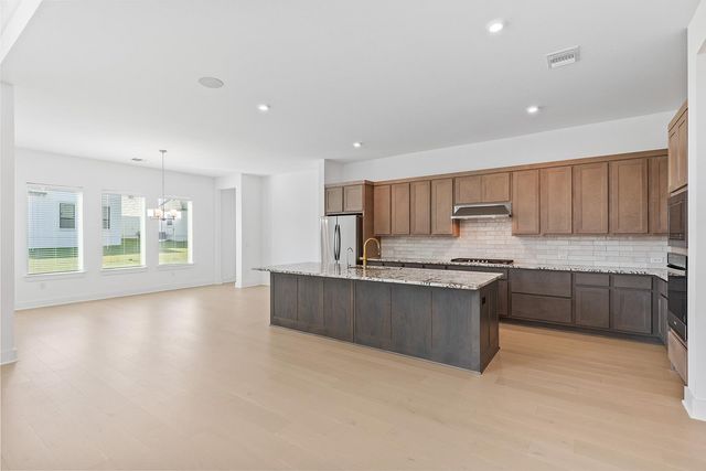 2217 Sondrio BND, Leander, TX 78641