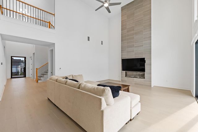 2217 Sondrio BND, Leander, TX 78641