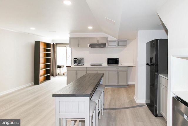 5503 WILLOW VALLEY RD, Clifton, VA 20124