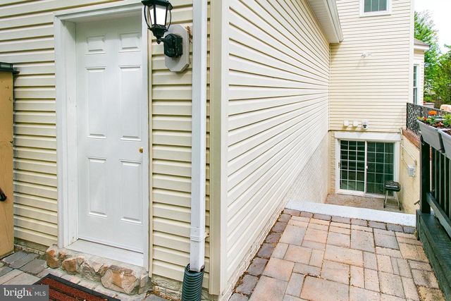 5503 WILLOW VALLEY RD, Clifton, VA 20124