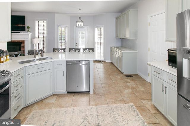 5503 WILLOW VALLEY RD, Clifton, VA 20124