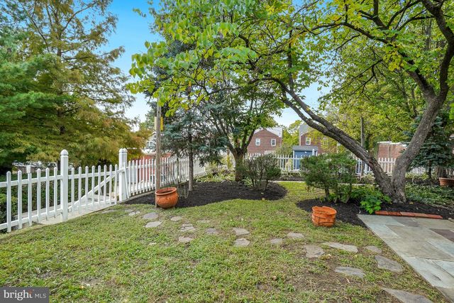 220 RITTENHOUSE ST NW, Washington, DC 20011