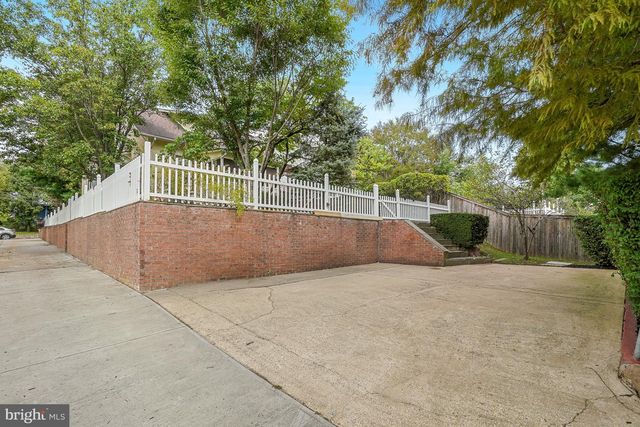220 RITTENHOUSE ST NW, Washington, DC 20011