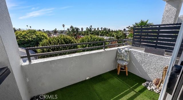 838 Pine Avenue 409, Long Beach, CA 90813