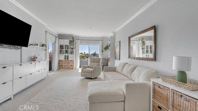 838 Pine Avenue 409, Long Beach, CA 90813