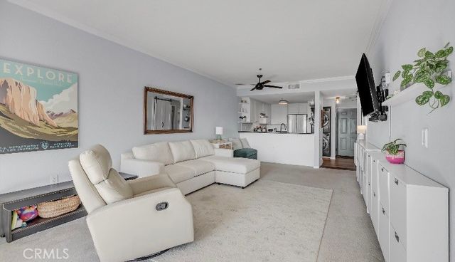 838 Pine Avenue 409, Long Beach, CA 90813