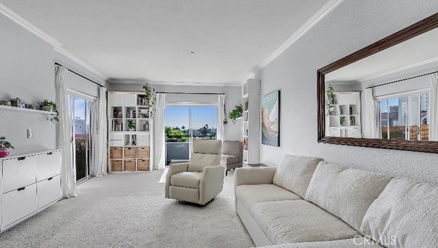838 Pine Avenue 409, Long Beach, CA 90813