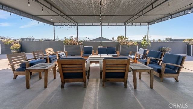 838 Pine Avenue 409, Long Beach, CA 90813