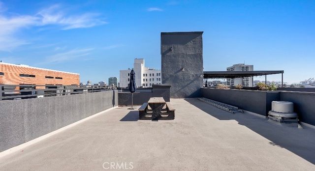 838 Pine Avenue 409, Long Beach, CA 90813