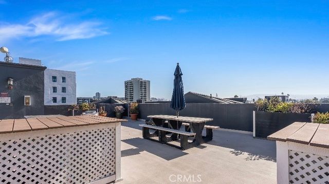 838 Pine Avenue 409, Long Beach, CA 90813
