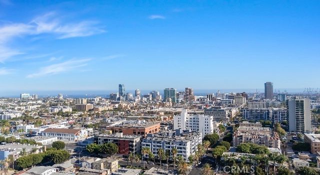 838 Pine Avenue 409, Long Beach, CA 90813