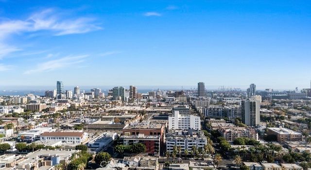 838 Pine Avenue 409, Long Beach, CA 90813