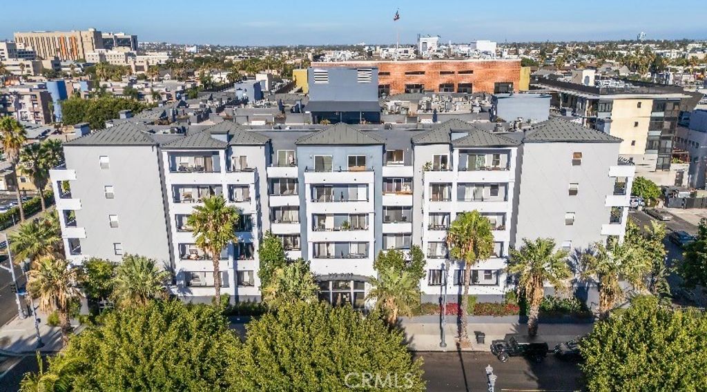 838 Pine Avenue 409, Long Beach, CA 90813
