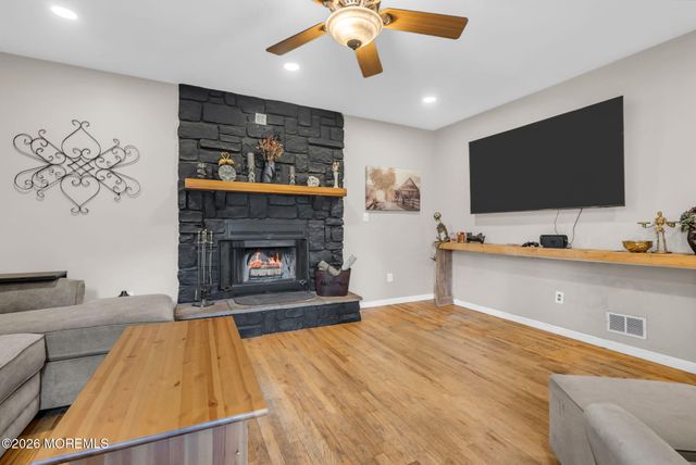 516 Declaration Lane, Jackson, NJ 08527
