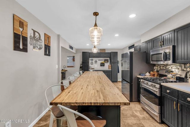 516 Declaration Lane, Jackson, NJ 08527