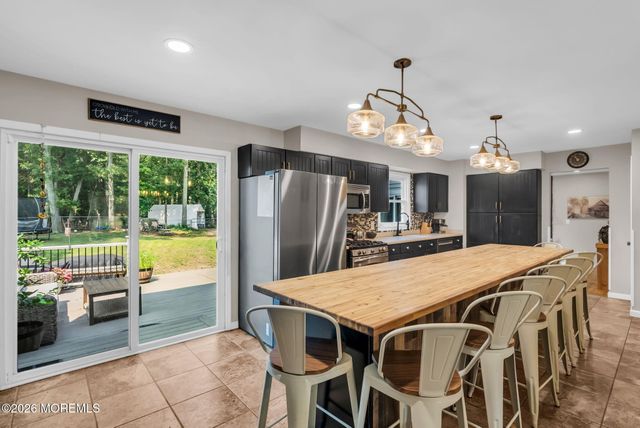 516 Declaration Lane, Jackson, NJ 08527