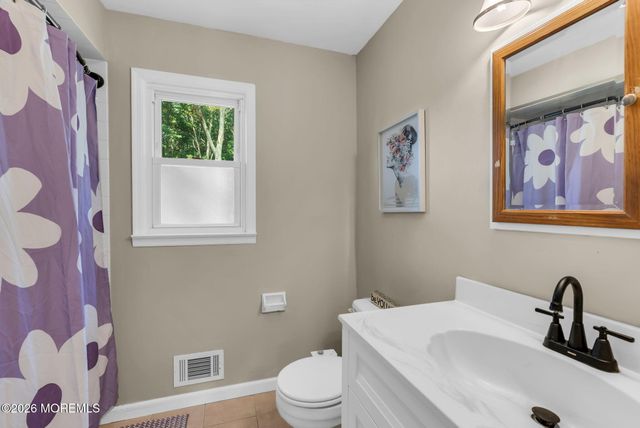 516 Declaration Lane, Jackson, NJ 08527
