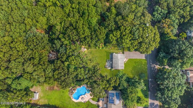 516 Declaration Lane, Jackson, NJ 08527
