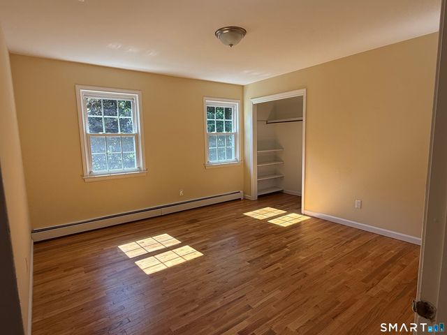 40 Horse Stable Circle, Shelton, CT 06484