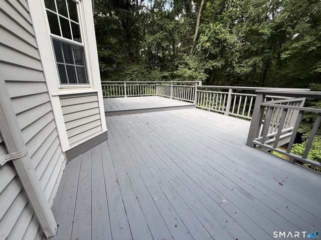 40 Horse Stable Circle, Shelton, CT 06484