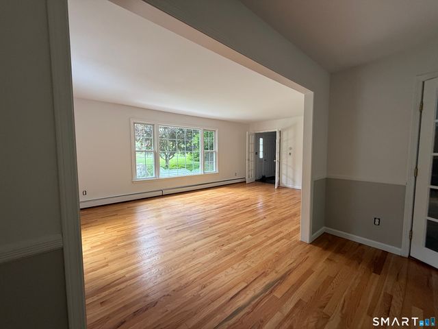 40 Horse Stable Circle, Shelton, CT 06484