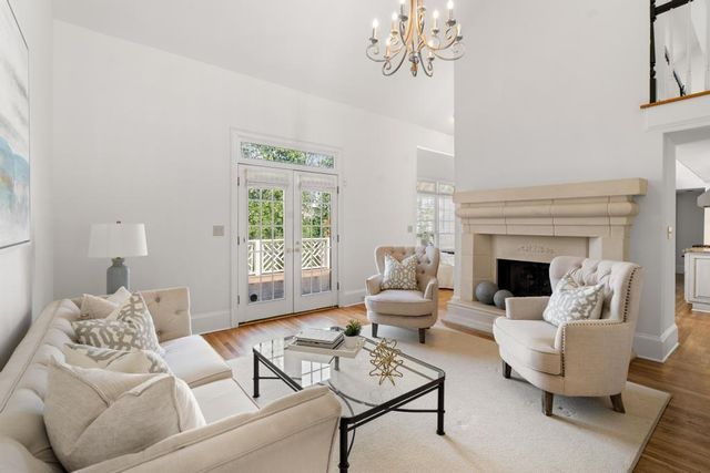 472 Ivy Park Lane NE, Atlanta, GA 30342