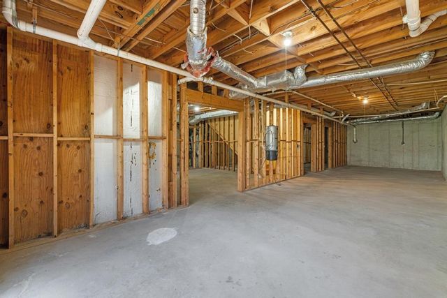 472 Ivy Park Lane NE, Atlanta, GA 30342