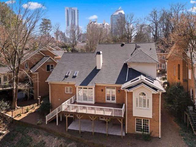 472 Ivy Park Lane NE, Atlanta, GA 30342