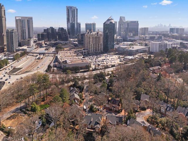 472 Ivy Park Lane NE, Atlanta, GA 30342