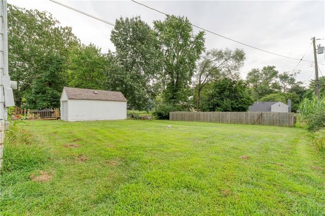 211 NE 82 Terrace, Kansas City, MO 64118