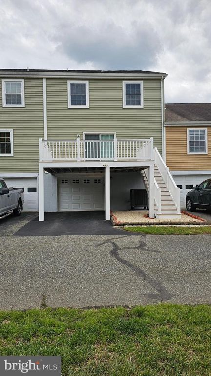 Image 3 of property listing at 29595 DUTCHMANS LN #4/104, Easton, MD 21601