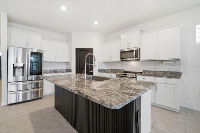 13216 WATERLEAF GARDEN CIRCLE, Riverview, FL 33579