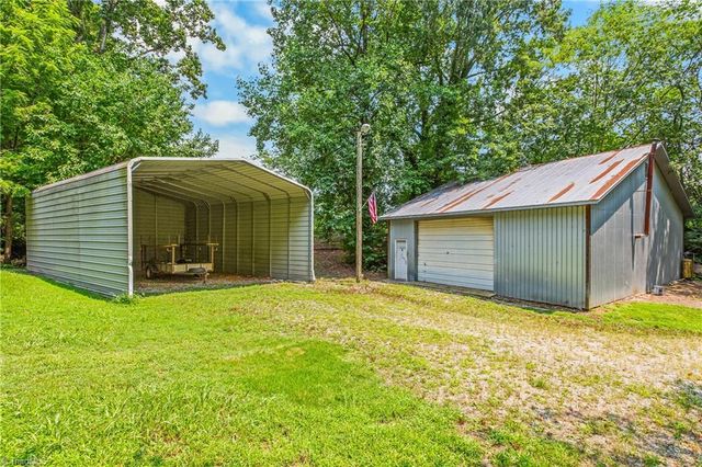 363 North Road, Thomasville, NC 27360