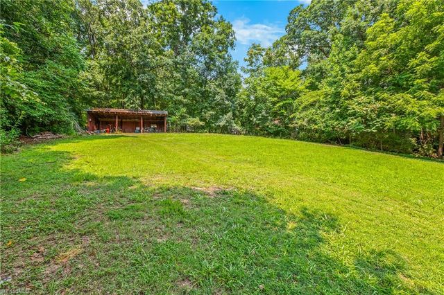 363 North Road, Thomasville, NC 27360
