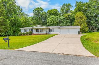 363 North Road, Thomasville, NC 27360