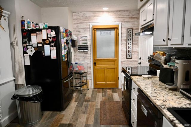 291 Phillips Lane, Springville, IN 47462