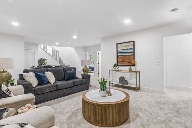 163 2nd Street, Excelsior, MN 55331