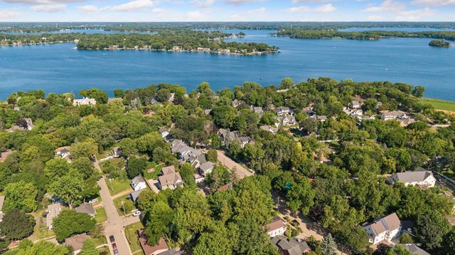 163 2nd Street, Excelsior, MN 55331
