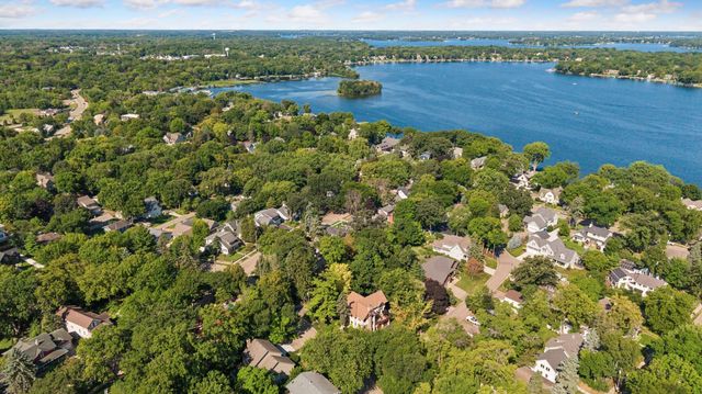 163 2nd Street, Excelsior, MN 55331