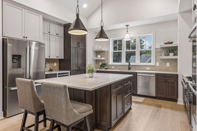 163 2nd Street, Excelsior, MN 55331