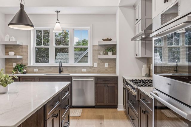 163 2nd Street, Excelsior, MN 55331