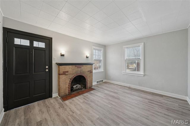 222 Henquin Drive, St Louis, MO 63135