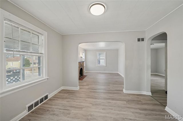 222 Henquin Drive, St Louis, MO 63135